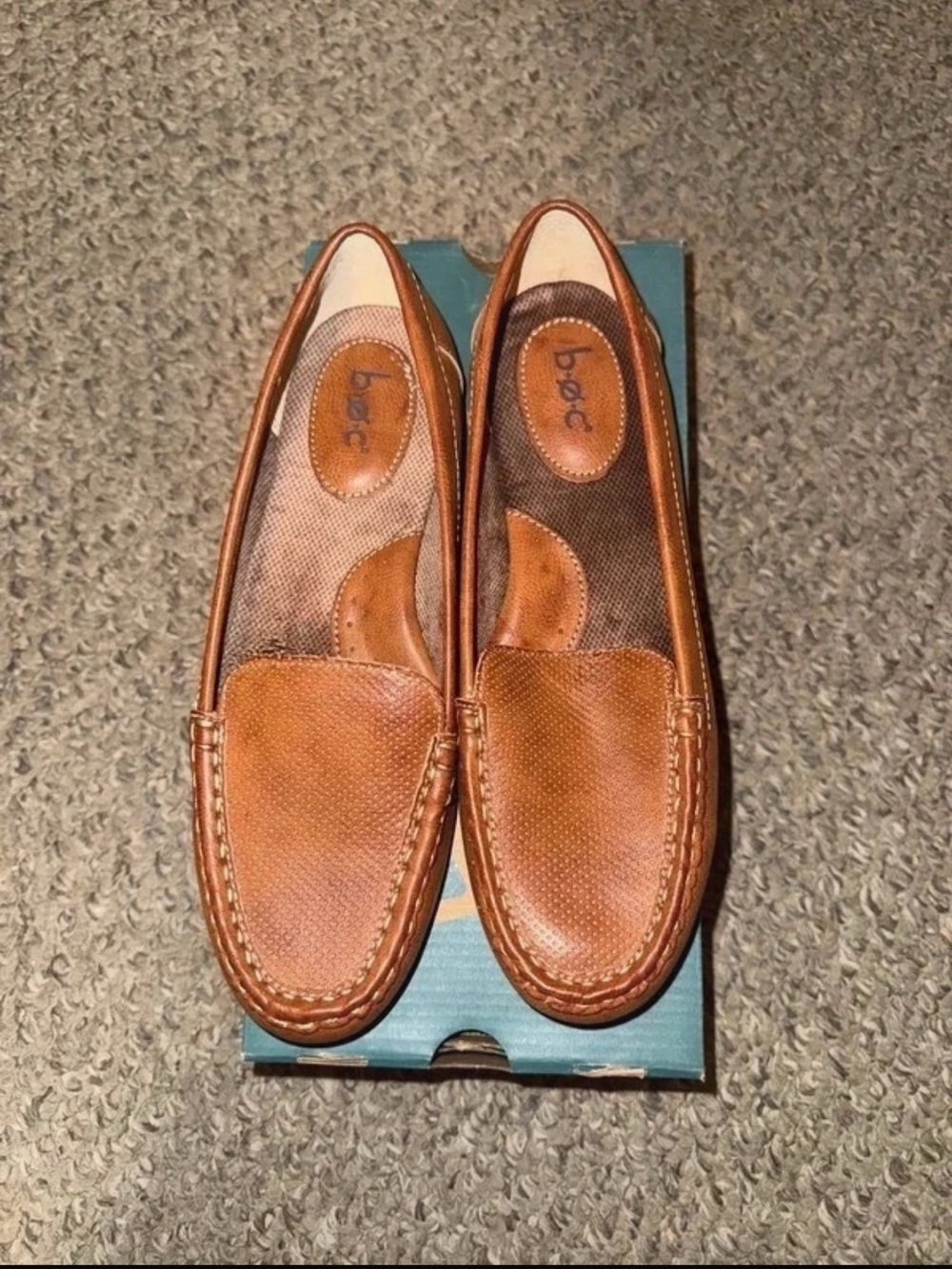 b.o.c. Women’s Tan Brown Leather Slip-On Loafers NWT